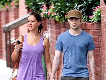 మా అమ్మాయి అతనితో డేటింగ్ చేస్తున్నమాట నిజమే