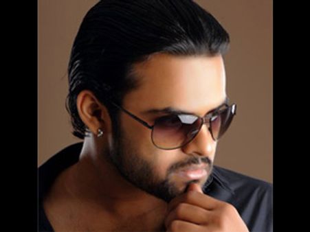 షూటింగ్‌లో గాయపడ్డ చిరు మేనల్లుడు