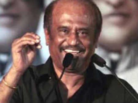 హజారే నిజమైన హీరో: రజనీకాంత్