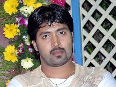 ప్రిన్స్ మహేష్ ‘దూకుడు’లో మరో హీరోనా..ఎవరా హీరో!?