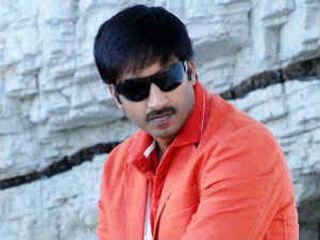 గోపీచంద్ ని 'రంకు మొగడు' అంటున్నారు