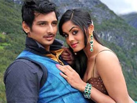 మెగాస్టార్ చిరంజీవి సాక్షిగా ‘రంగం’ శతదినోత్సవం..!