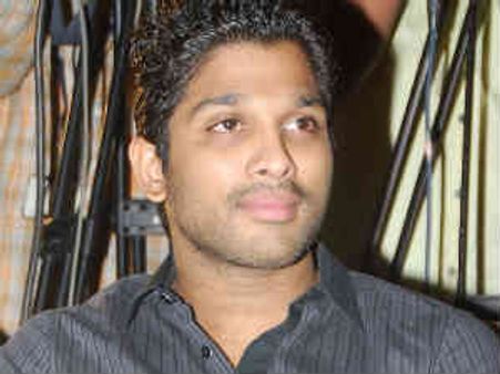 అల్లు అర్జున్,త్రివిక్రమ్ మధ్య విభేదాలు?