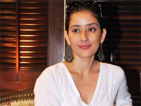 మొగుడే విలనయ్యాడంటున్న మనీషా కొయరాలా