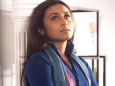 అప్పుడు బరితెగించి ఇప్పడు బాధపడుతున్న హీరోయిన్