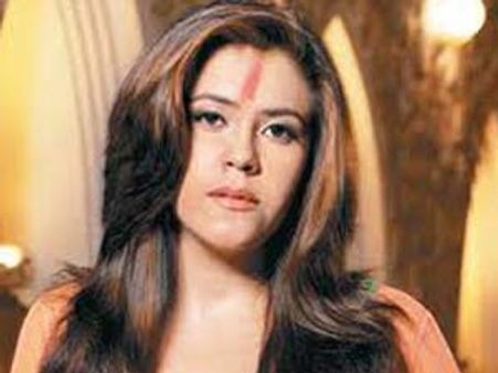 సెక్స్ బిజినెస్ చేస్తున్నహీరో కూతురు