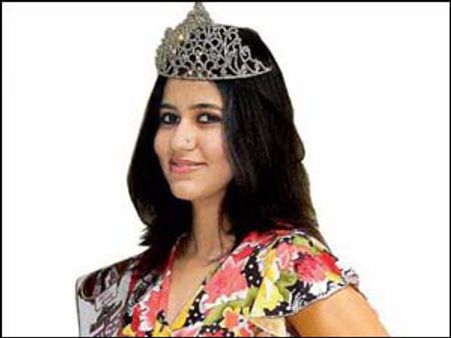 టాలీవుడ్ పై కన్నేసిన మిస్ ఆంధ్ర