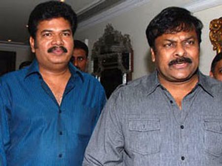 సెన్సేషనల్ డైరెక్టర్ తో చిరు ‘భారతీయుడు సీక్వెల్’....!?