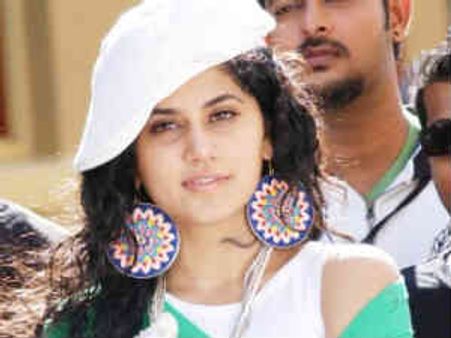 తాప్సీ 'మొగుడు' ఏం చేస్తున్నాడు?