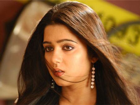 కాజల్ బాటలో..చార్మి టాప్‌లెస్ ఫోజులు!