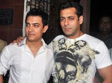 రెండేళ్లలో నాలుగు సూపర్ డూపర్ హిట్లు...!?