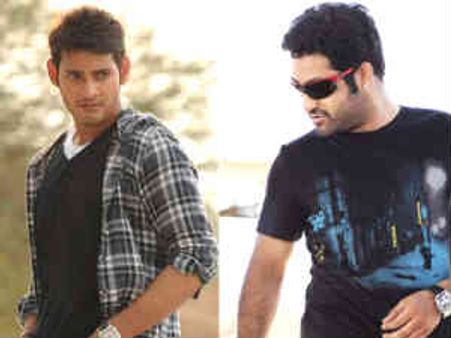 ఇద్దరు స్టార్ హీరో మధ్య పోటీయే కదా మజా...!?