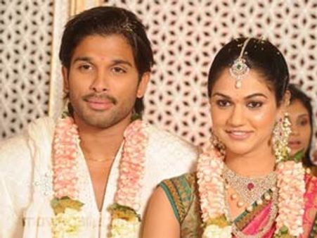 చిరంజీవిని, అరవింద్‌ను తాతల్ని చేసిన బన్నీ....!?