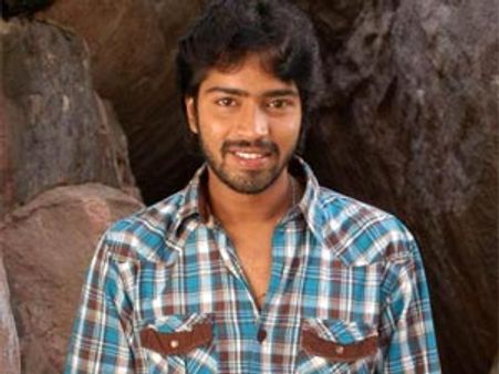 నిర్మాతలకు వరాలిచ్చే దేవుడు: అల్లరి నరేష్