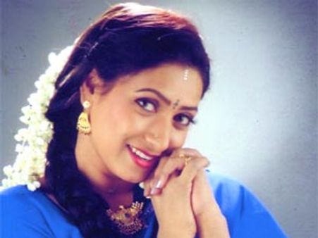 జనార్ధన మహర్షి ‘దేవస్థానం’లో నటి ఆమని