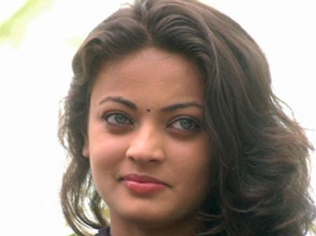 ముద్దంటే ఇబ్బంది పడుతున్న జూనియర్ ఐష్