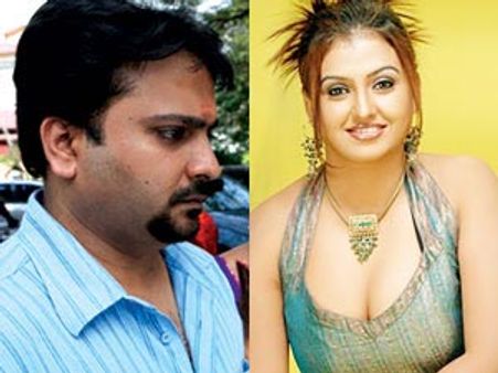 చరణ్ పై ఆరోపణలను ఉపసంహరించుకున్న సోనా..?!