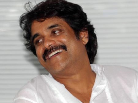 నాగార్జునపై మహిళా జర్నలిస్టు ఫిర్యాదు