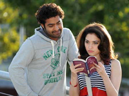 జూ ఎన్టీఆర్ కి ‘ఊసరవెల్లి’ టైటిల్ ఎందుకంటే...!?