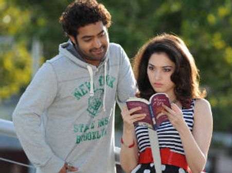 ‘ఊసరవెల్లి’వసూళ్లు గురించి సురేంద్రరెడ్డి