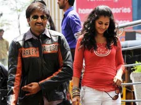 కృష్ణవంశీ సినిమాకి వెడ్డింగ్ స్టైల్లో ఆడియో లాంచింగ్..!