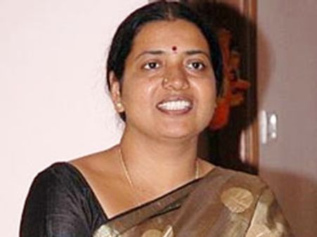 జీవిత టార్చర్ తట్టుకోలేక అవాయిడ్ చేస్తున్న రాజశేఖర్..!?