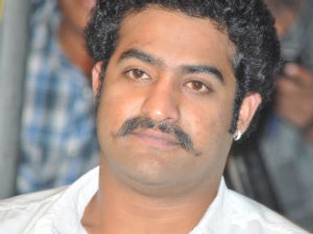 'దమ్ము' కోసం ఎన్టీఆర్ మరోసారి లైపో