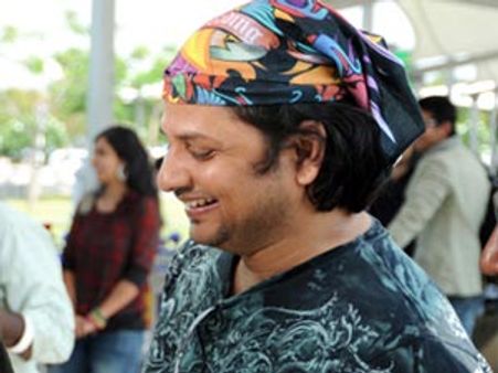 'ఊసరవెల్లి' కాపీ మ్యాటర్ పై సురేంద్ర రెడ్డి