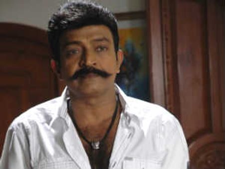 రామ్ చరణ్ సినిమాలో రాజశేఖర్?