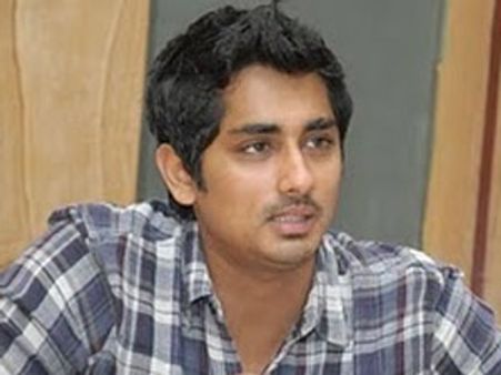 మహేష్ బాబునే నమ్ముకున్న సిద్ధార్థ!