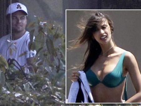 కొత్త మోడల్‌తో డేటింగ్ మొదలు పెట్టిన సూపర్ హీరో