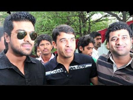 ఒకేసారి ముగ్గురు మెగా హీరోలకు మ్యూజిక్ అందిస్తున్న దేవిశ్రీ..!