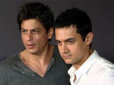 ‘రా.వన్’పై దుష్ర్పచారాన్ని చేస్తూ షారుక్ ని హార్ట్ చేసిన మరో స్టార్ హీరో..?!