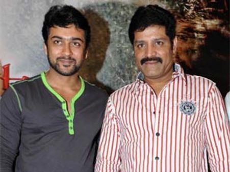 మరుగునపడిన గతం గుర్తు చేసారంటూ శ్రీహరి