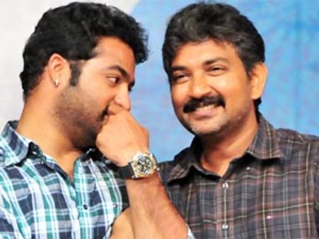 యంగ్ టైగర్ ఎన్టీఆర్ తో సినిమా చేయట్లేదు మరోసారి క్లారిఫై చేసిన రాజమౌళి