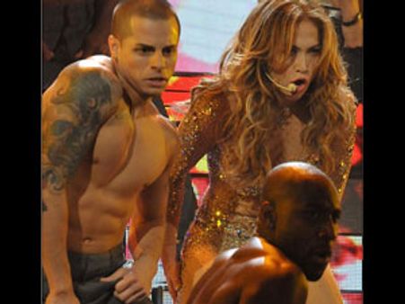 రూల్స్ అతిక్రమించినందుకు బాయ్ ప్రెండ్ జైలుకి..