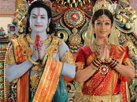 విచిత్ర పరిస్ధితిలో 'శ్రీరామ రాజ్యం'(ట్రేడ్ టాక్)