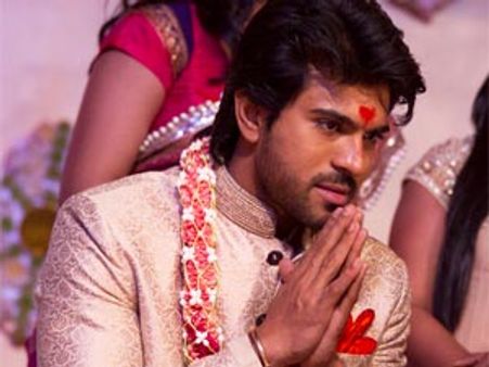 రెండు రోజల చరణ్ బ్యాచిలర్ పార్టీకి హాజరు కానున్న టాలీవుడ్ సెలబ్రిటీలు..!