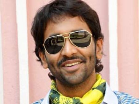 కవల పిల్లలకు తండ్రి అయిన మంచు విష్ణు...!