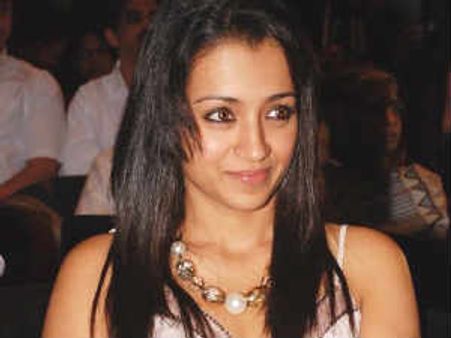 ఈ ఫీల్డ్ లో ఎక్కువ కాలం నిలబడాలంటే అది తప్పని సరి: త్రిష