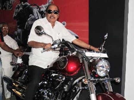 జూ ఎన్టీఆర్ తో రామానాయుడు పోటీ?