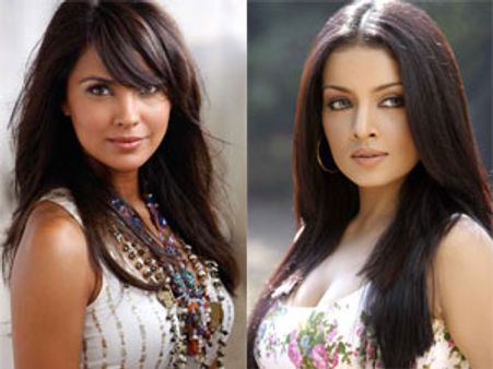 కడుపుతో ఉన్న ఆ ఇద్దరు హీరోయిన్లు సెలవులో...