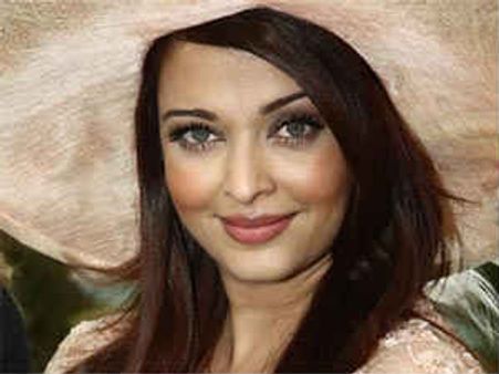 సెక్సీగా తయారవ్వడమే లక్ష్యంగా ఐశ్వర్యరాయ్ పాట్లు!