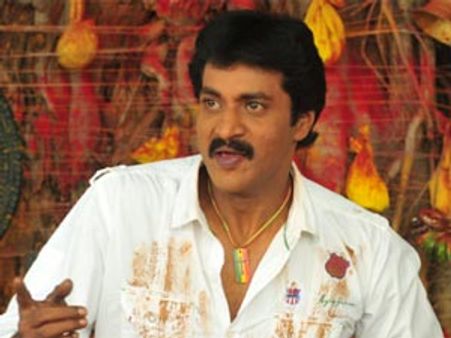 ఆ ఫోటో లీక్‌పై హీరో సునీల్ సీరియస్...