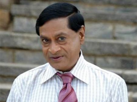 రేడియో ఛానల్‌పై ఎంఎస్.నారాయణ కొడుకు గుస్సా