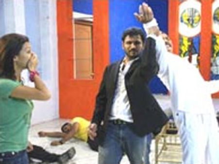 హాట్ టాపిక్:ఆ తెలుగు దర్శకుడి దారుణ హత్య