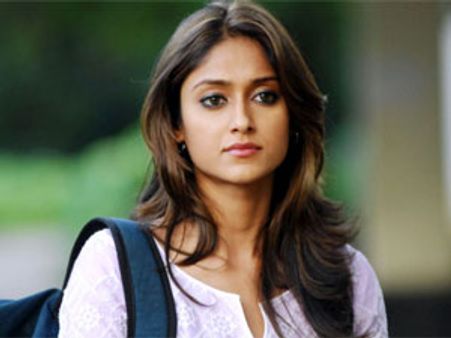 ఇలియానా బాగా తగ్గించేసింది