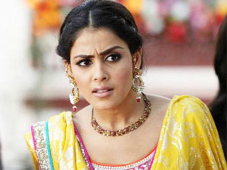 వివాహ తేదీ కన్ఫర్మ్ చేసిన జెనీలియా