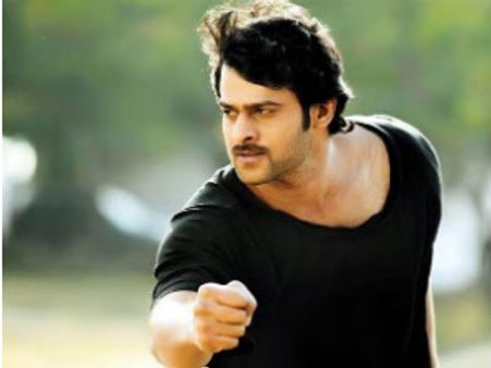 థమన్ ఔట్ : ప్రభాస్ రెబల్‌కు లారెన్సే వాయిస్తాడట!