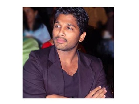 మొన్న పవన్ ఇప్పుడు అల్లు అర్జున్‌..